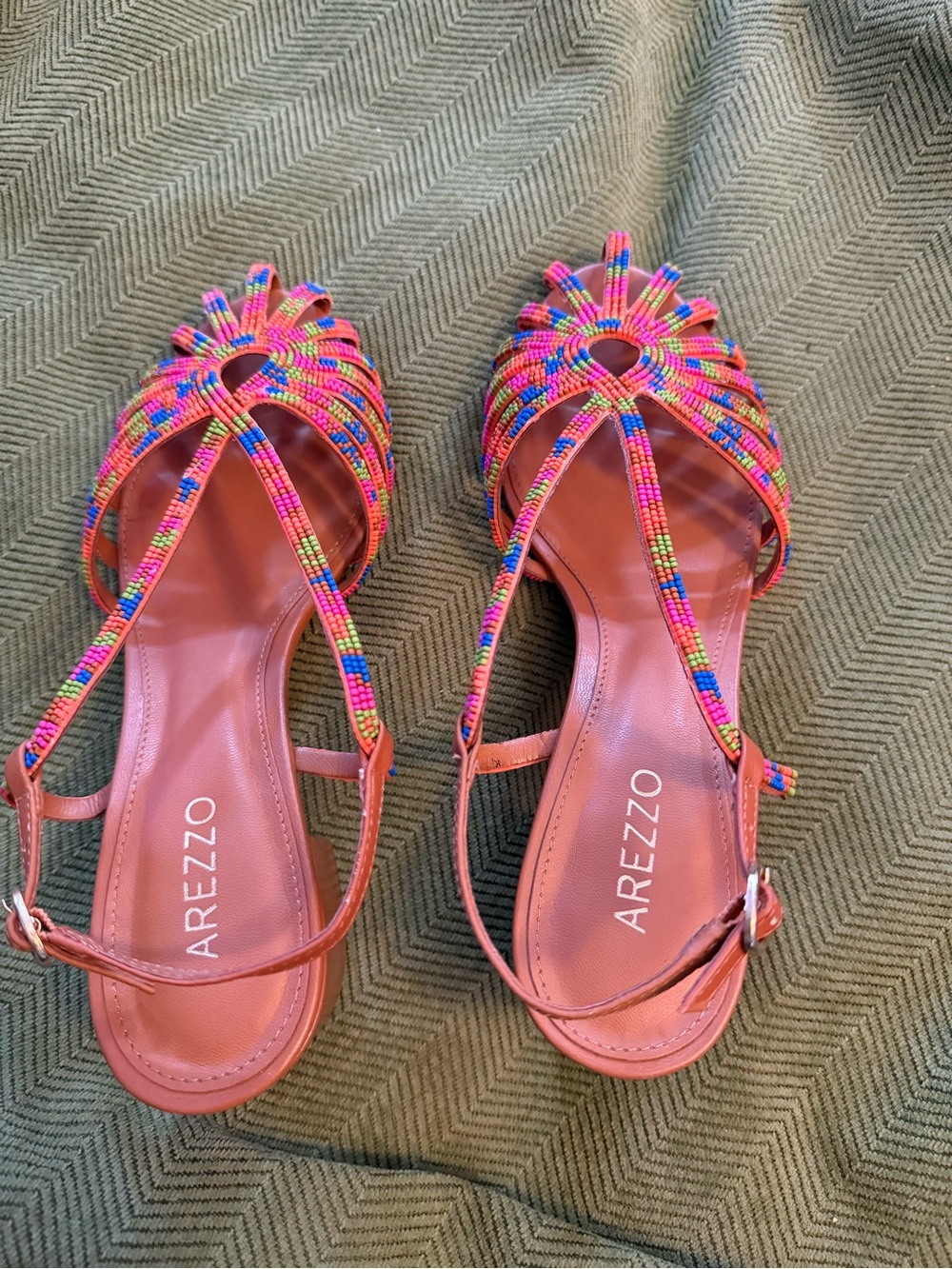 NWT Arezzo Paola Beaded Colored Strappy Chunky Heel Sandal Size 8 - Picture 3 of 9